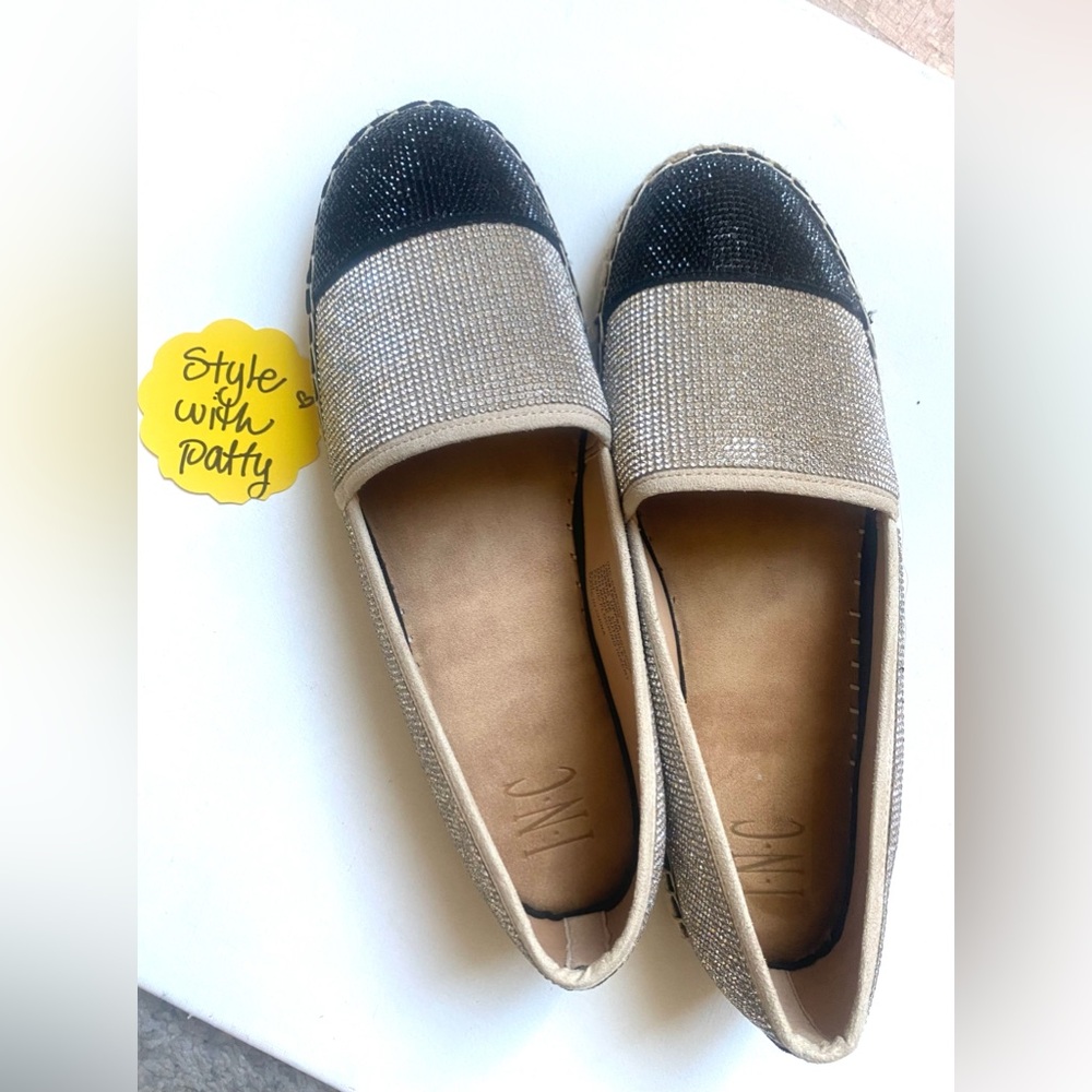 Women’s Shoes Inc International Concept. Size 8.5 Rhinestone Espadrille